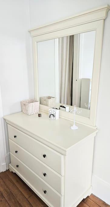 Appartement Paris, Mon Amour Charmant T2 Balcons à Vincennes Extérieur photo
